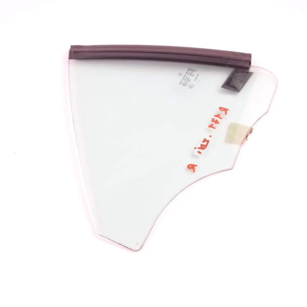 Side Window Glass Rear Right O/S AS2 to Mercedes SLK R171 Convertible with Part number A1716700400 Mercedes SLK R171 Convertible Side Window Glass Rear Right O/S AS2 - SKU A1716700400 - Part number A1716700400