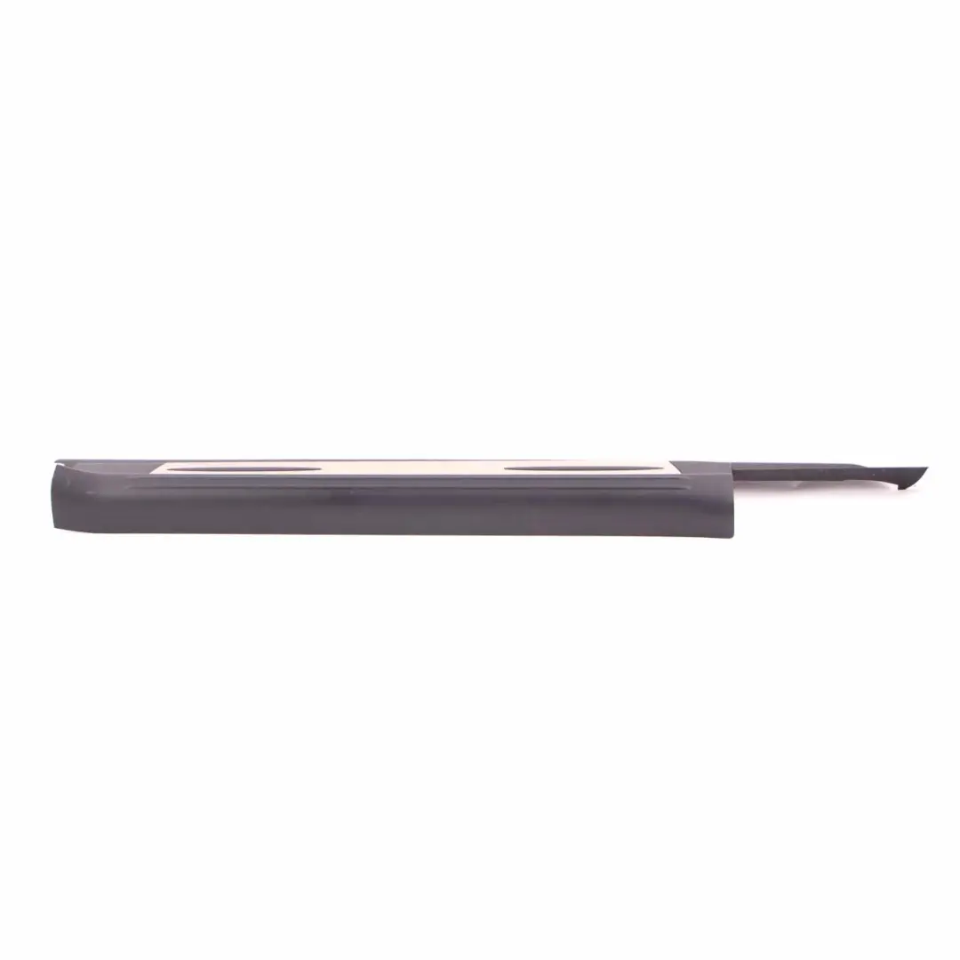 Mercedes R171 Bas de porte avant gauche Couvercle d'entrée Panneau d'habillage - SKU A1716800135 - Numéro de pièce A1716800135
