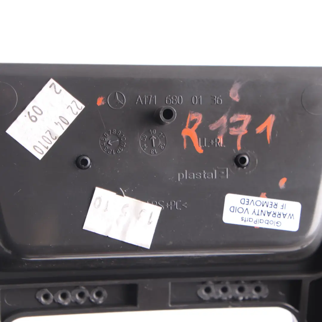 Couvercle de sélecteur de vitesse pour Mercedes SLK R171 à propos du numéro de pièce A1716800136 Mercedes SLK R171 Couvercle de sélecteur de vitesse - SKU A1716800136 - Numéro de pièce A1716800136