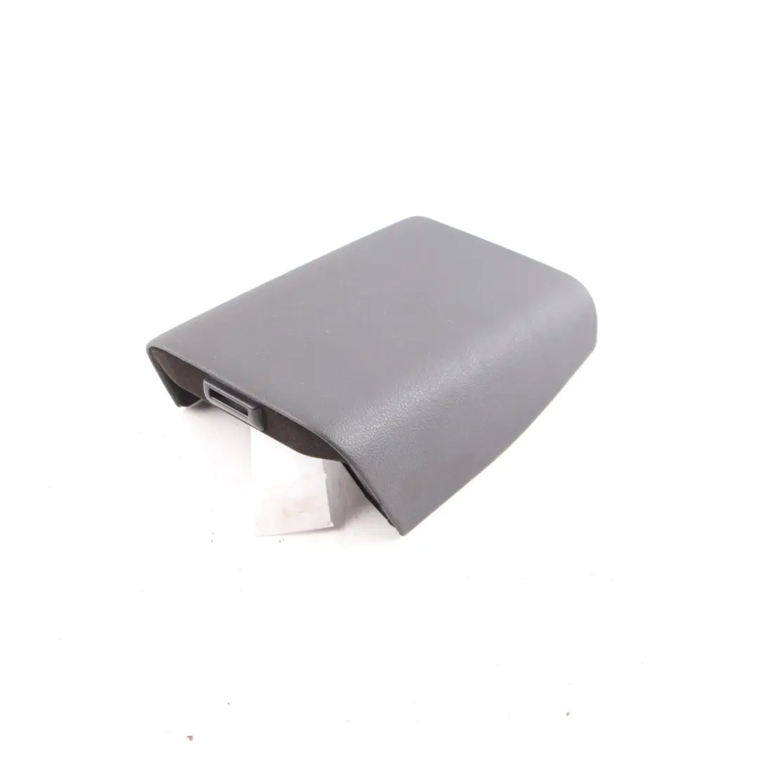 Consola Central Apoyabrazos Trasero Embellecedor para Mercedes R171 con número de pieza A1716800396 Mercedes R171 Consola Central Apoyabrazos Trasero Embellecedor - SKU A1716800396 - Número de pieza A1716800396