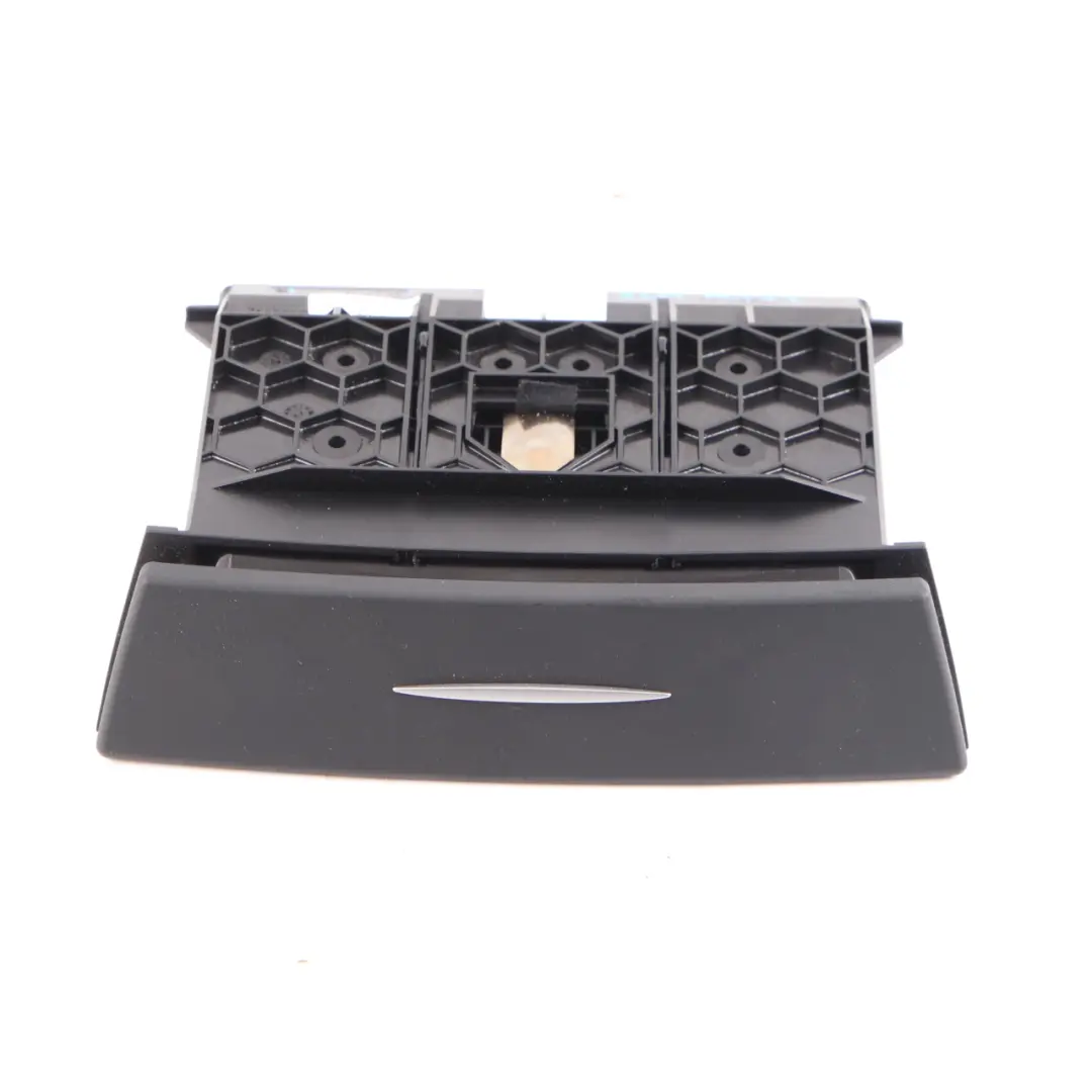 Mittelkonsole Ablage Aschenbecher Ablagefach Armaturenbrett für Mercedes SLK R171 mit Teilenummer A1716800552 Mercedes SLK R171 Mittelkonsole Ablage Aschenbecher Ablagefach Armaturenbrett - SKU A1716800552 - Teilenummer A1716800552