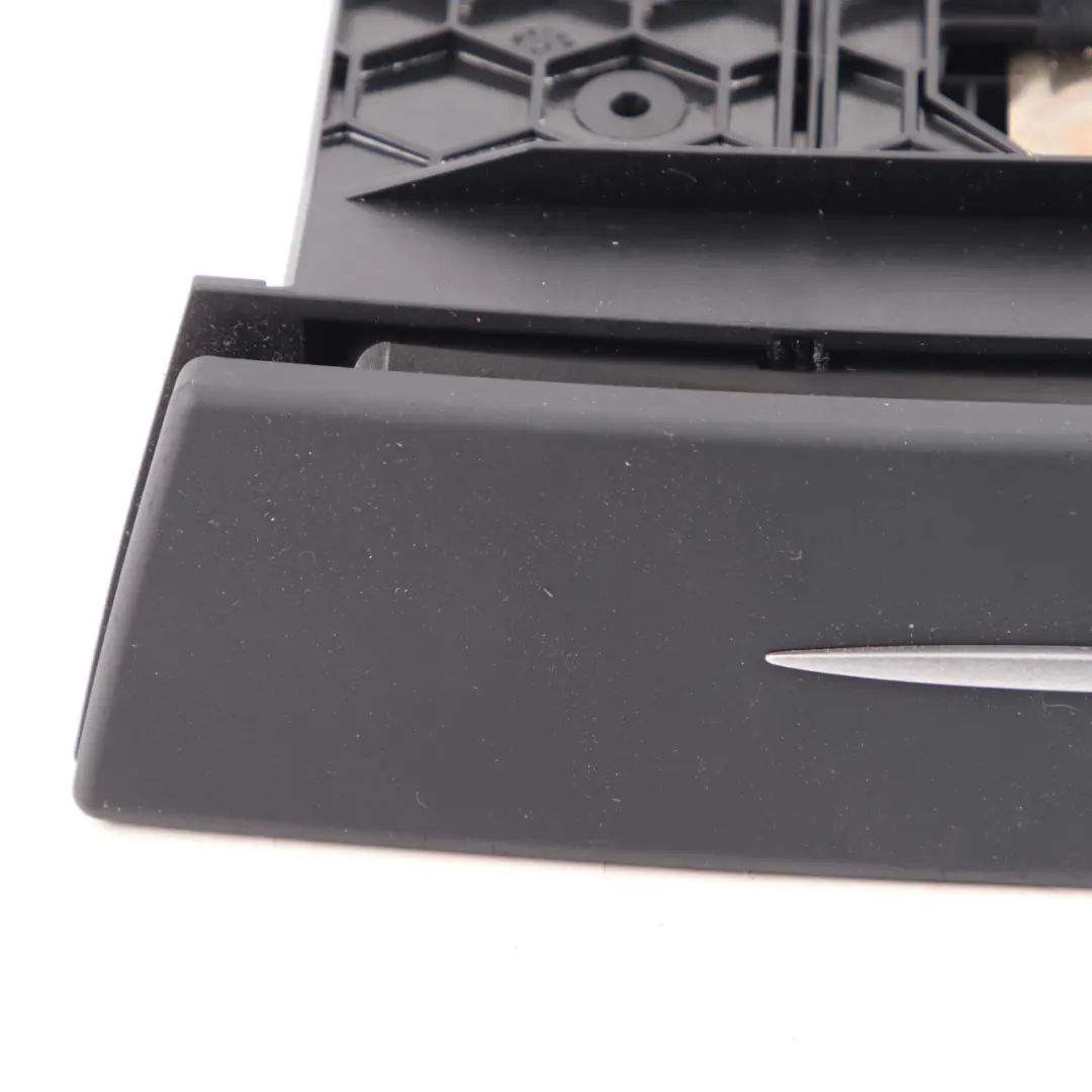 Mercedes SLK R171 Console centrale Portacenere Cruscotto - SKU A1716800552 - Numero di parte A1716800552