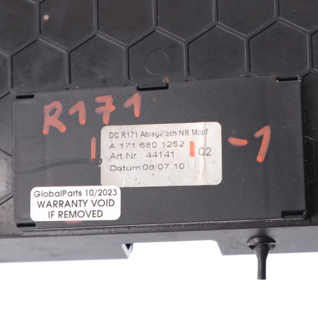 Vassoio Console Centrale Vano Portaoggetti Nero per Mercedes SLK R171 con numero di parte A1716801252 Mercedes SLK R171 Vassoio Console Centrale Vano Portaoggetti Nero - SKU A1716801252-1 - Numero di parte A1716801252