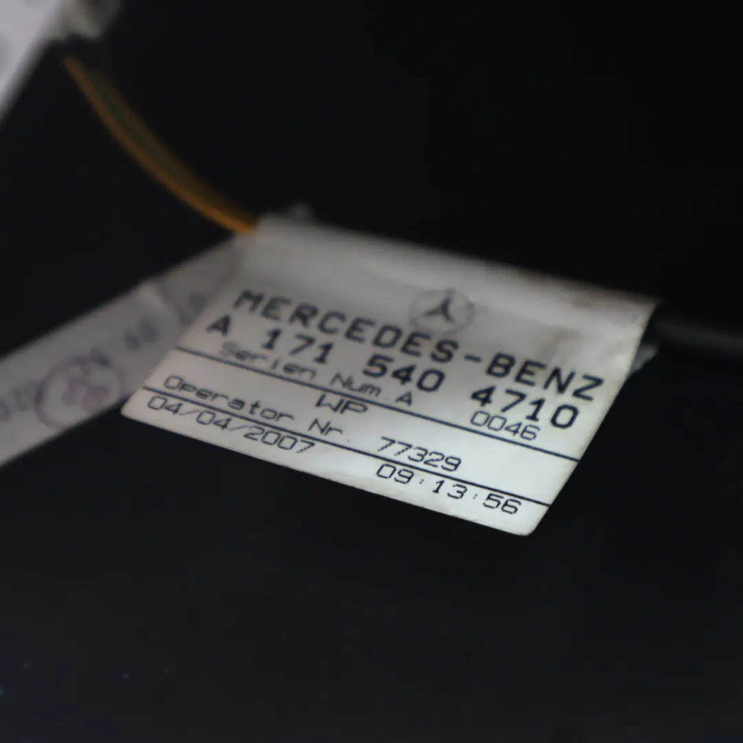 Mittelkonsole Armlehne Ablagefach Schwarz für Mercedes SLK R171 mit Teilenummer A1716801310 Mercedes SLK R171 Mittelkonsole Armlehne Ablagefach Schwarz - SKU A1716801310-1 - Teilenummer A1716801310