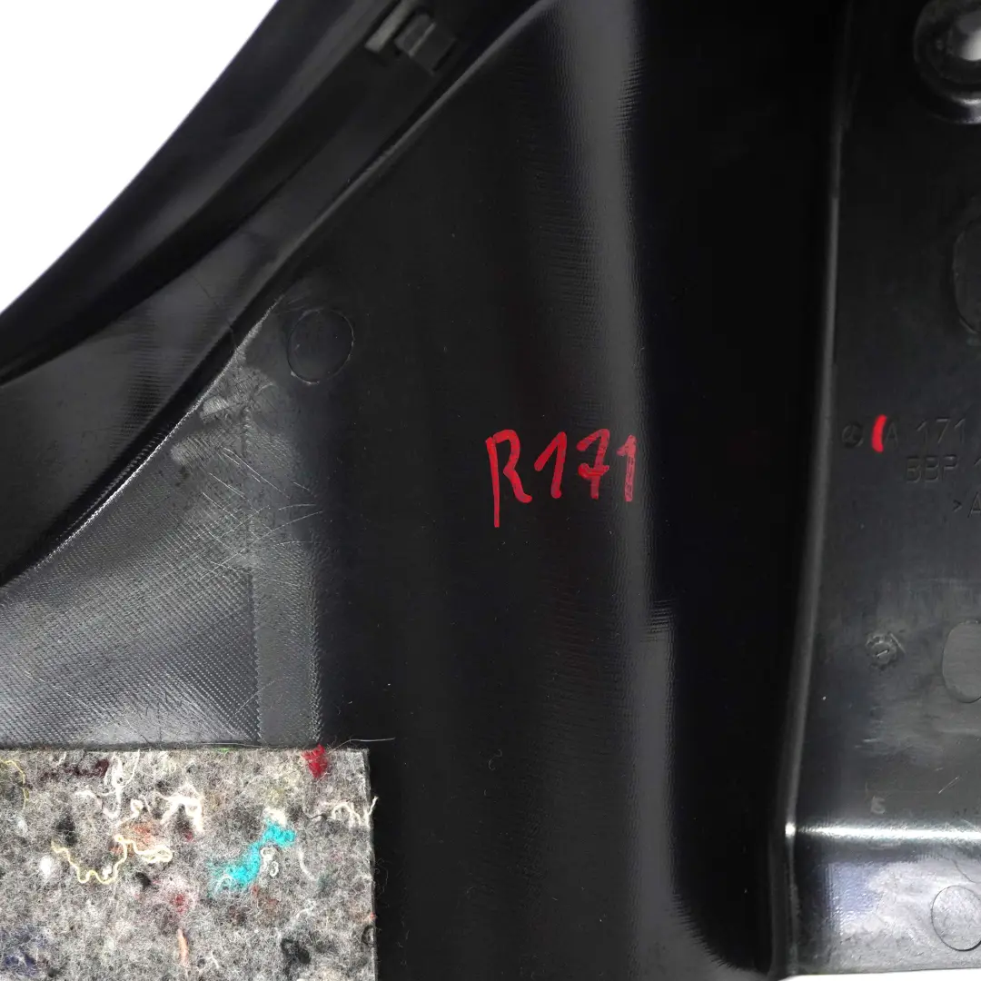 Osłona Listwa Krawędzi bagażnika Czarna do Mercedes SLK R171 o numerze A1716900041 Mercedes SLK R171 Osłona Listwa Krawędzi bagażnika Czarna - SKU A1716900041 - Numer Części A1716900041