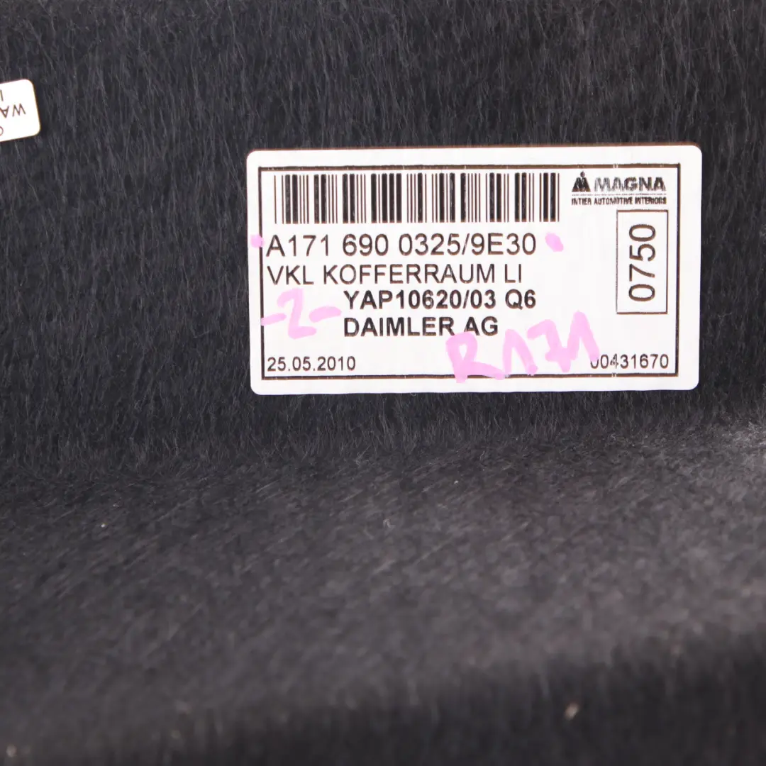 Tapis de coffre gauche Boot Floor Luggage pour Mercedes SLK R171 à propos du numéro de pièce A1716900325 Mercedes SLK R171 Tapis de coffre gauche Boot Floor Luggage - SKU A1716900325 - Numéro de pièce A1716900325