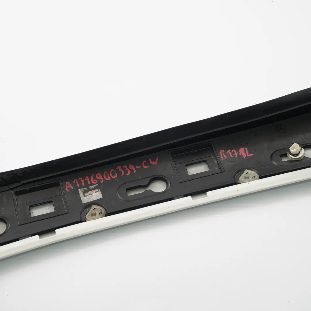 Parabrezza A-Pillar Trim Sinistro Bianco Calcite - 650 A1716900139 per Mercedes R171 con numero di parte A1716900339 Mercedes R171 Parabrezza A-Pillar Trim Sinistro Bianco Calcite - 650 A1716900139 - SKU A1716900339-CW - Numero di parte A1716900339