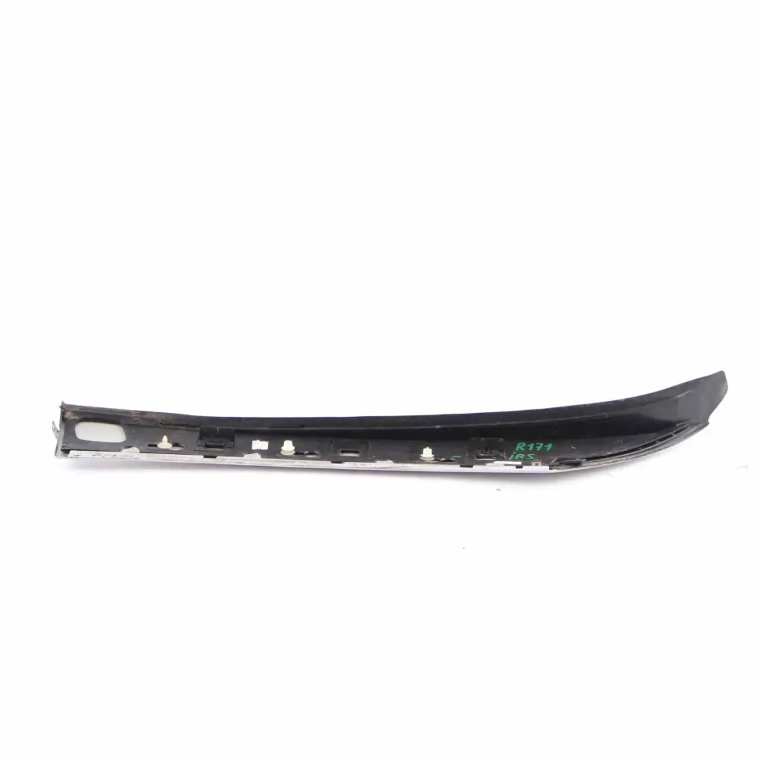  Parabrisas Mercedes R171 A-Pillar Trim Iridium Silver 775 Izquierda A1716900139 - SKU A1716900339-IRS - Número de pieza A1716900339