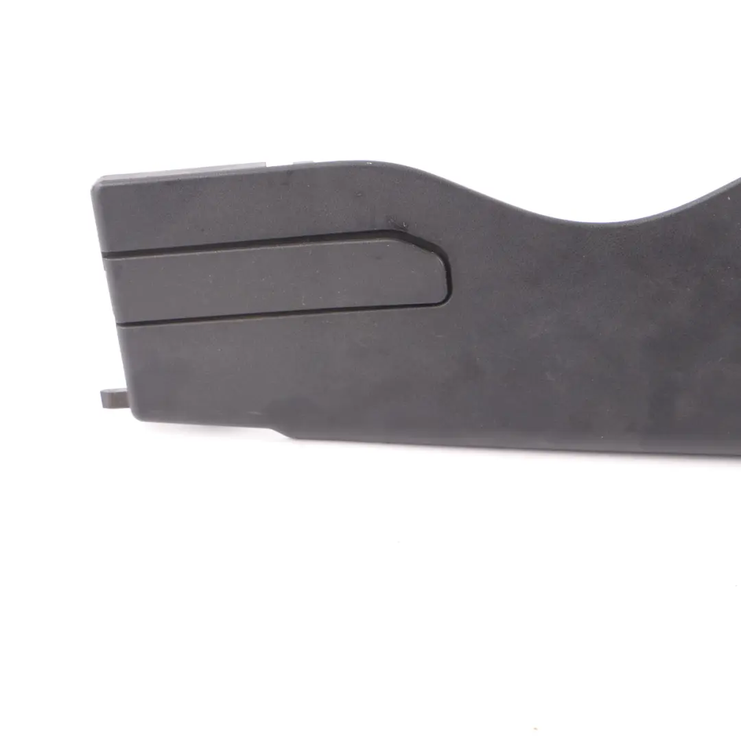 Garniture Montant B Panneau Arrière Droit Noir pour Mercedes R171 à propos du numéro de pièce A1716902425 Mercedes R171 Garniture Montant B Panneau Arrière Droit Noir - SKU A1716902425 - Numéro de pièce A1716902425