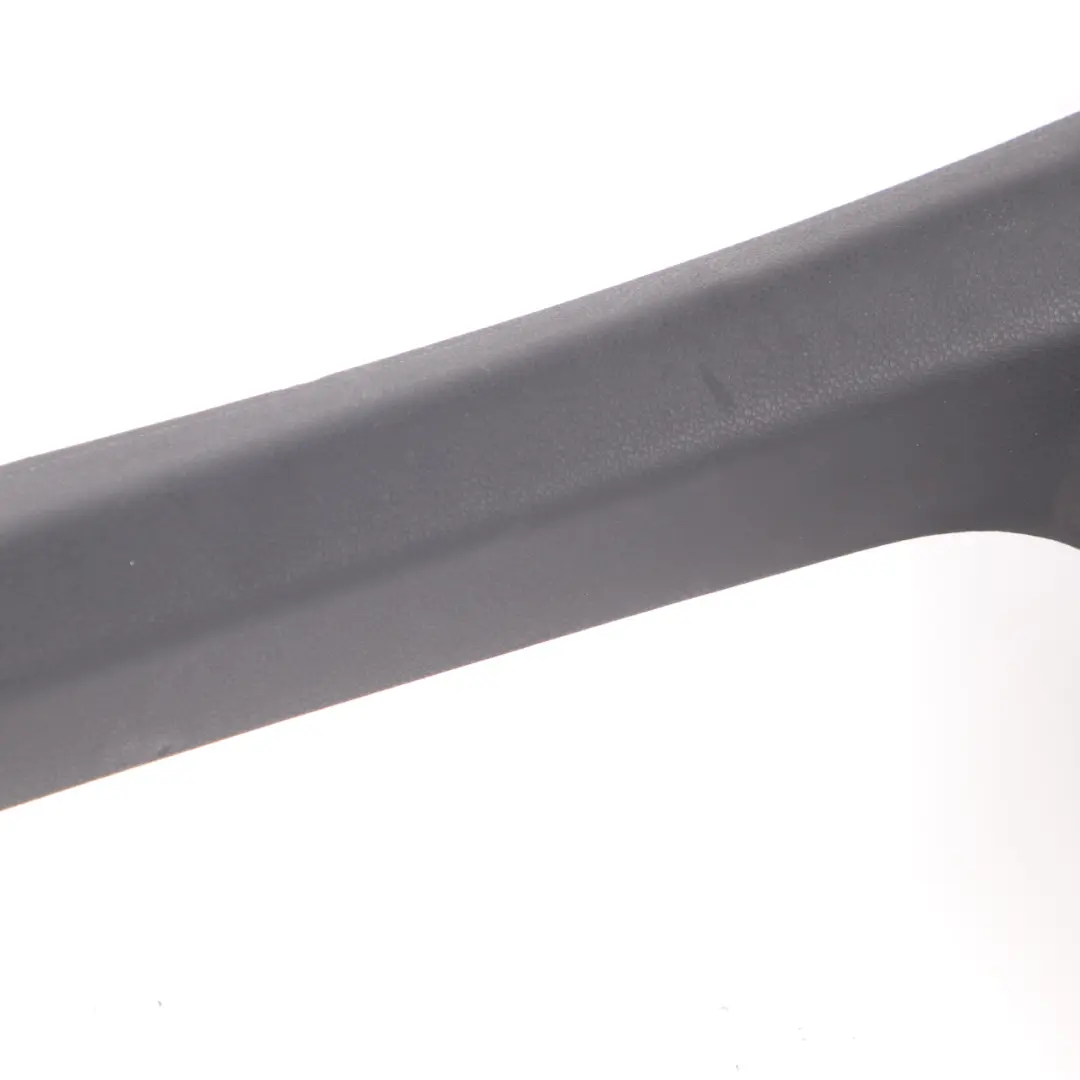 A-Pillar Interior Columna Tapa Izquierda Negro para Mercedes SLK R171 con número de pieza A1716903125 Mercedes SLK R171 A-Pillar Interior Columna Tapa Izquierda Negro - SKU A1716903125 - Número de pieza A1716903125