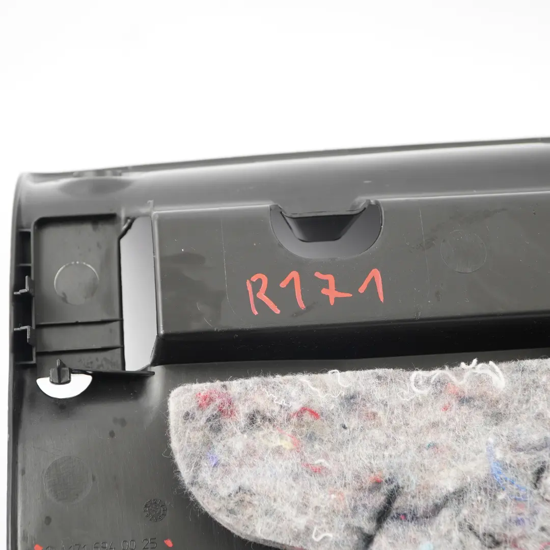 Pannello Mercedes R171 Baule Coperchio del pannello di rivestimento per con numero di parte A1716940025 Pannello Mercedes R171 Baule Coperchio del pannello di rivestimento - SKU A1716940025 - Numero di parte A1716940025