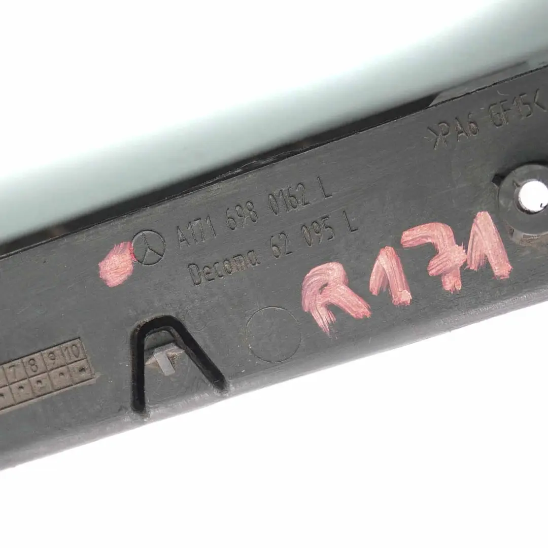 Staffa parafango anteriore sinistra supporto per Mercedes SLK R171 con numero di parte A1716980162 Mercedes SLK R171 Staffa parafango anteriore sinistra supporto - SKU A1716980162 - Numero di parte A1716980162