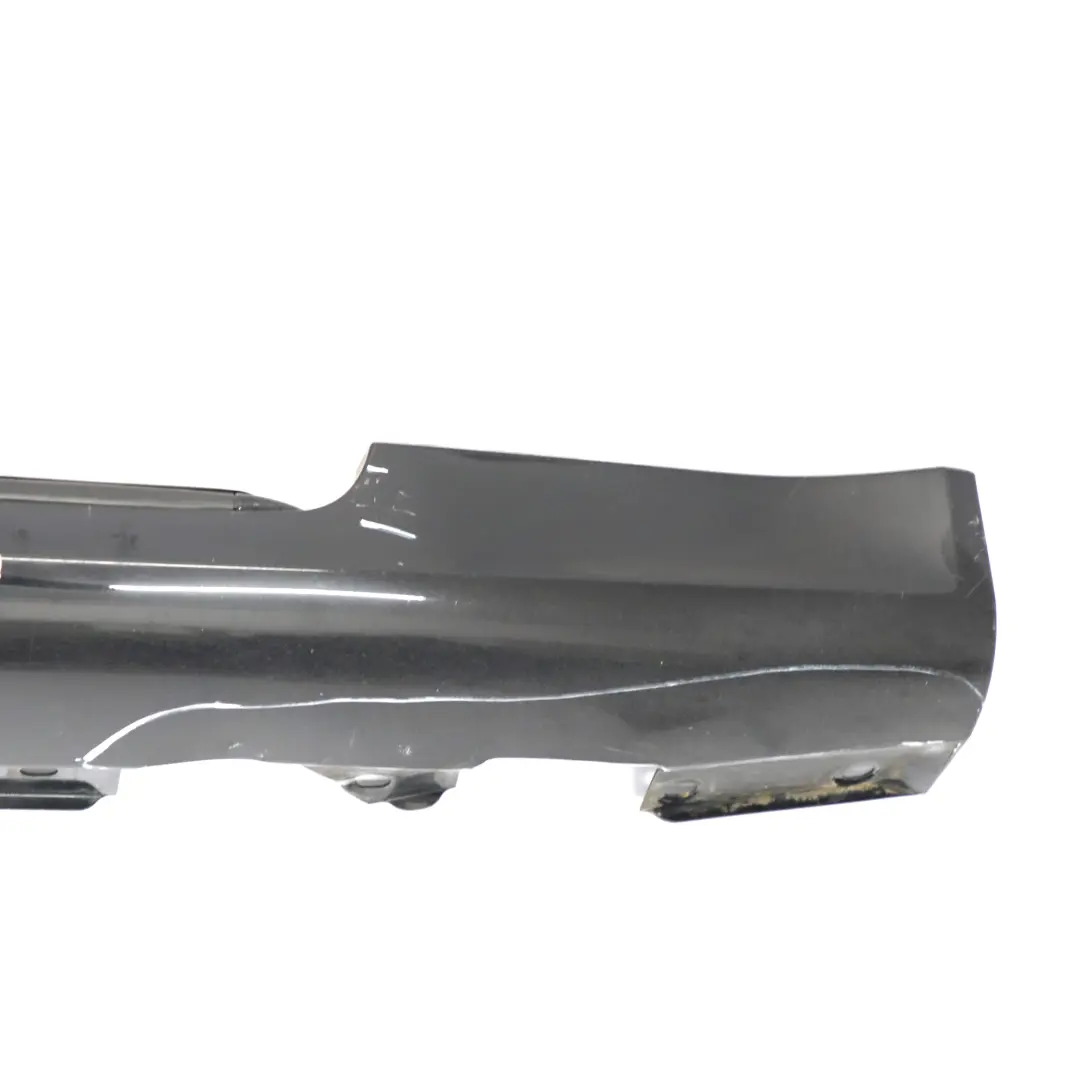 Türschwellerabdeckung rechts Obsidian Schwarz Metallic - 197 für Mercedes R171 mit Teilenummer A1716980254 Mercedes R171 Türschwellerabdeckung rechts Obsidian Schwarz Metallic - 197 - SKU A1716980254-OB1 - Teilenummer A1716980254