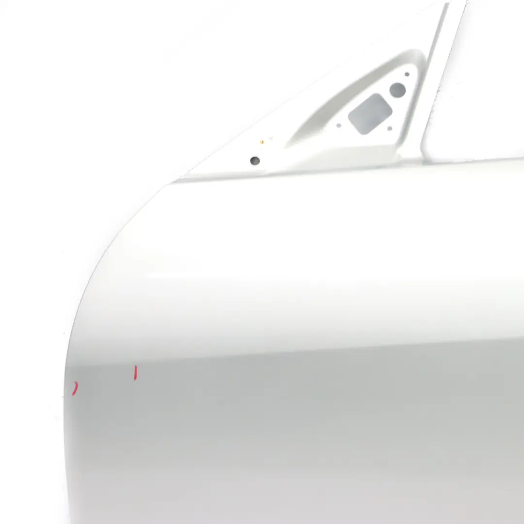 Puerta Delantera Izquierda Iridium Silver Metallic - 775 para Mercedes SLK R171 con número de pieza A1717200105 Mercedes SLK R171 Puerta Delantera Izquierda Iridium Silver Metallic - 775 - SKU A1717200105-IRS1 - Número de pieza A1717200105