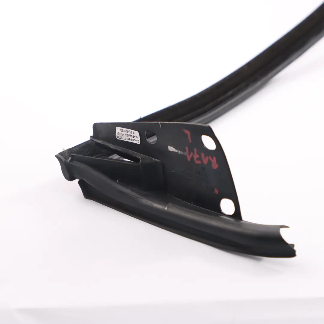 Mercedes SLK R171 Sello de ventana delantera izquierda Junta puerta - SKU A1717200124 - Número de pieza A1717200124