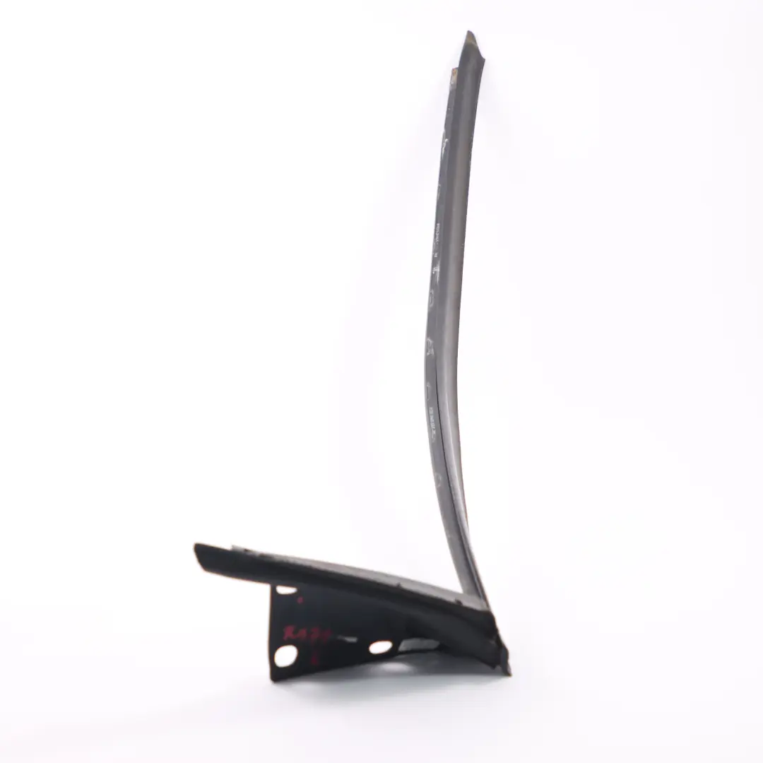 Joint de vitre avant gauche Joint de porte pour Mercedes SLK R171 à propos du numéro de pièce A1717200124 Mercedes SLK R171 Joint de vitre avant gauche Joint de porte - SKU A1717200124 - Numéro de pièce A1717200124