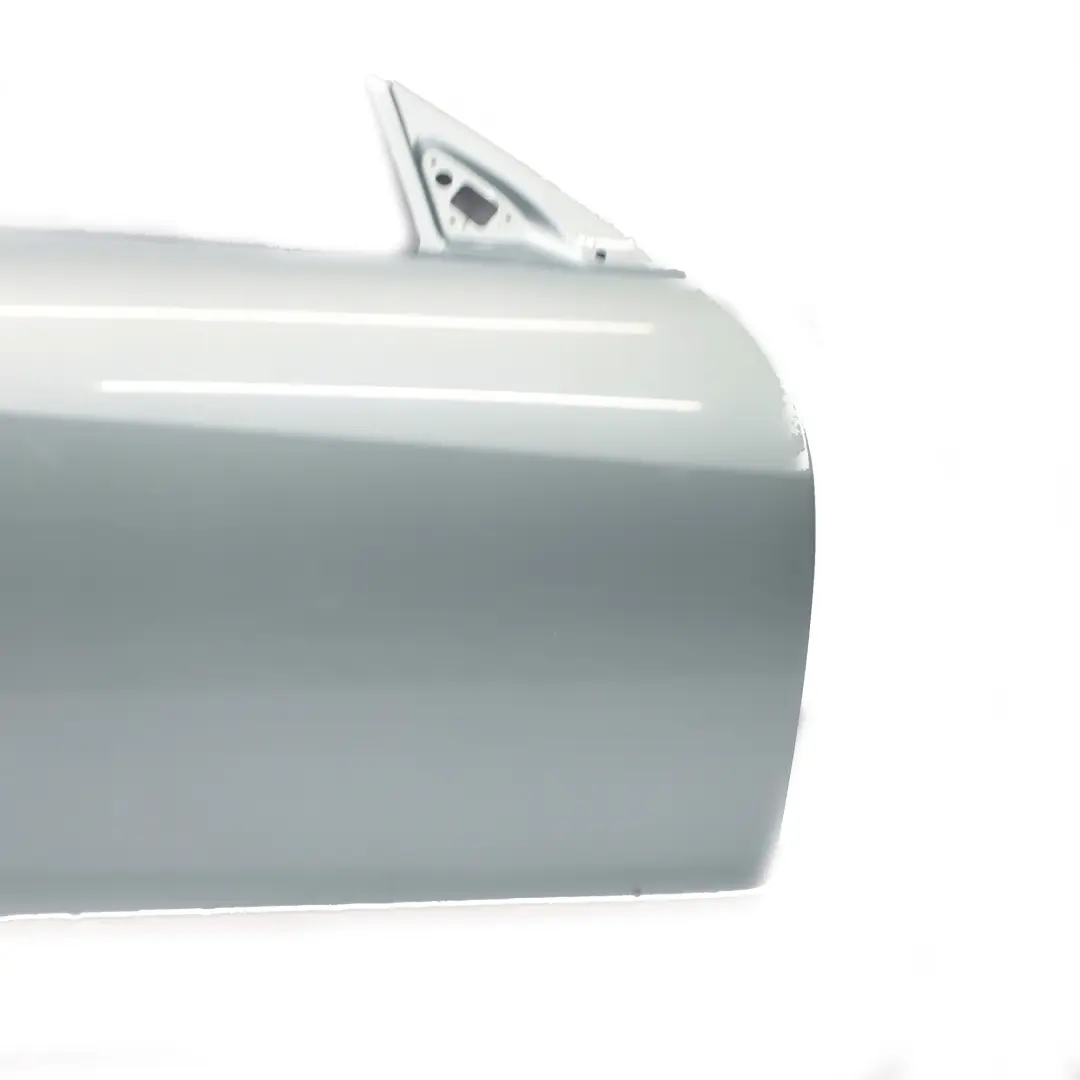 Puerta Delantera Derecha Tellurium Silver Metallic - 762 para Mercedes SLK R171 con número de pieza A1717200205 Mercedes SLK R171 Puerta Delantera Derecha Tellurium Silver Metallic - 762 - SKU A1717200205-TES - Número de pieza A1717200205