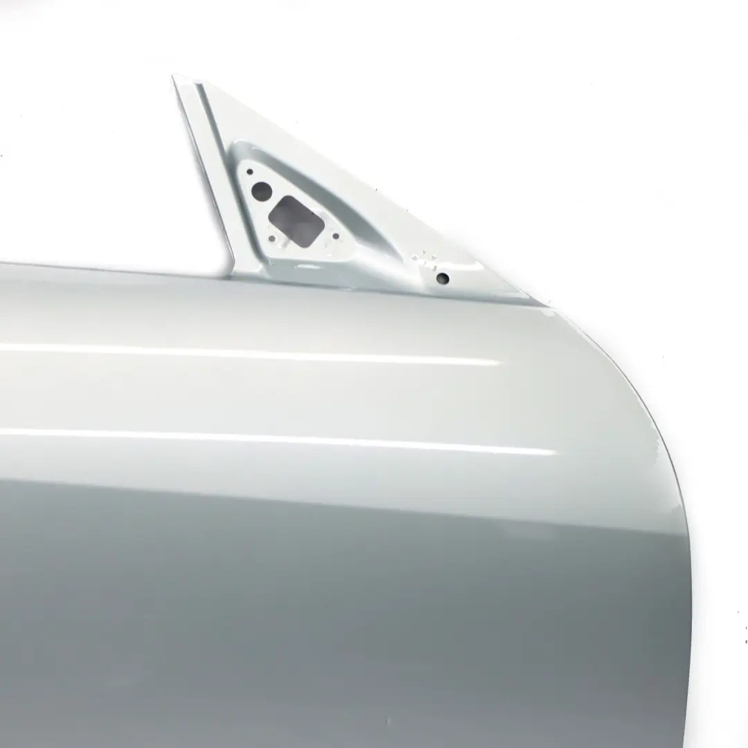 Door Front Right O/S Tellurium Silver Metallic - 762 to Mercedes SLK R171 with Part number A1717200205 Mercedes SLK R171 Door Front Right O/S Tellurium Silver Metallic - 762 - SKU A1717200205-TES - Part number A1717200205