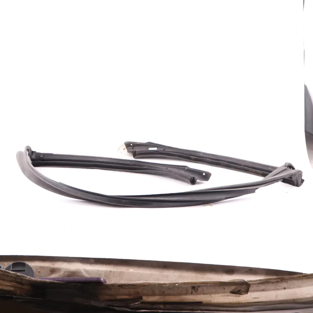 Joint D'Étanchéité De Montant A De Pare Brise pour Mercedes R171 à propos du numéro de pièce A1717200178 Mercedes R171 Joint D'Étanchéité De Montant A De Pare Brise - SKU A1717200278 - Numéro de pièce A1717200178