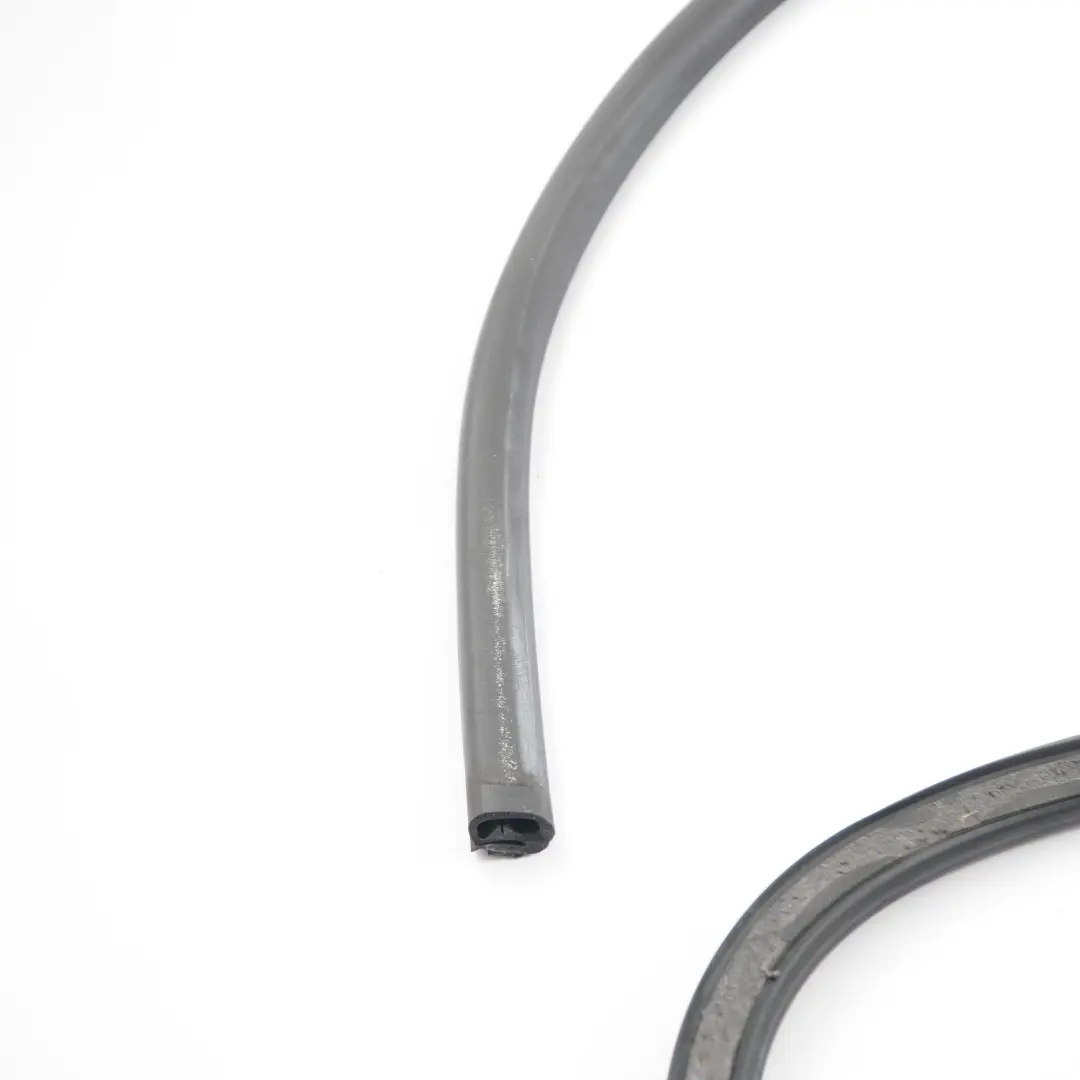 Dichtung Mercedes R171 Roadster Fronttüren Rechts Dichtung für mit Teilenummer A1717200454 Dichtung Mercedes R171 Roadster Fronttüren Rechts Dichtung - SKU A1717200454 - Teilenummer A1717200454