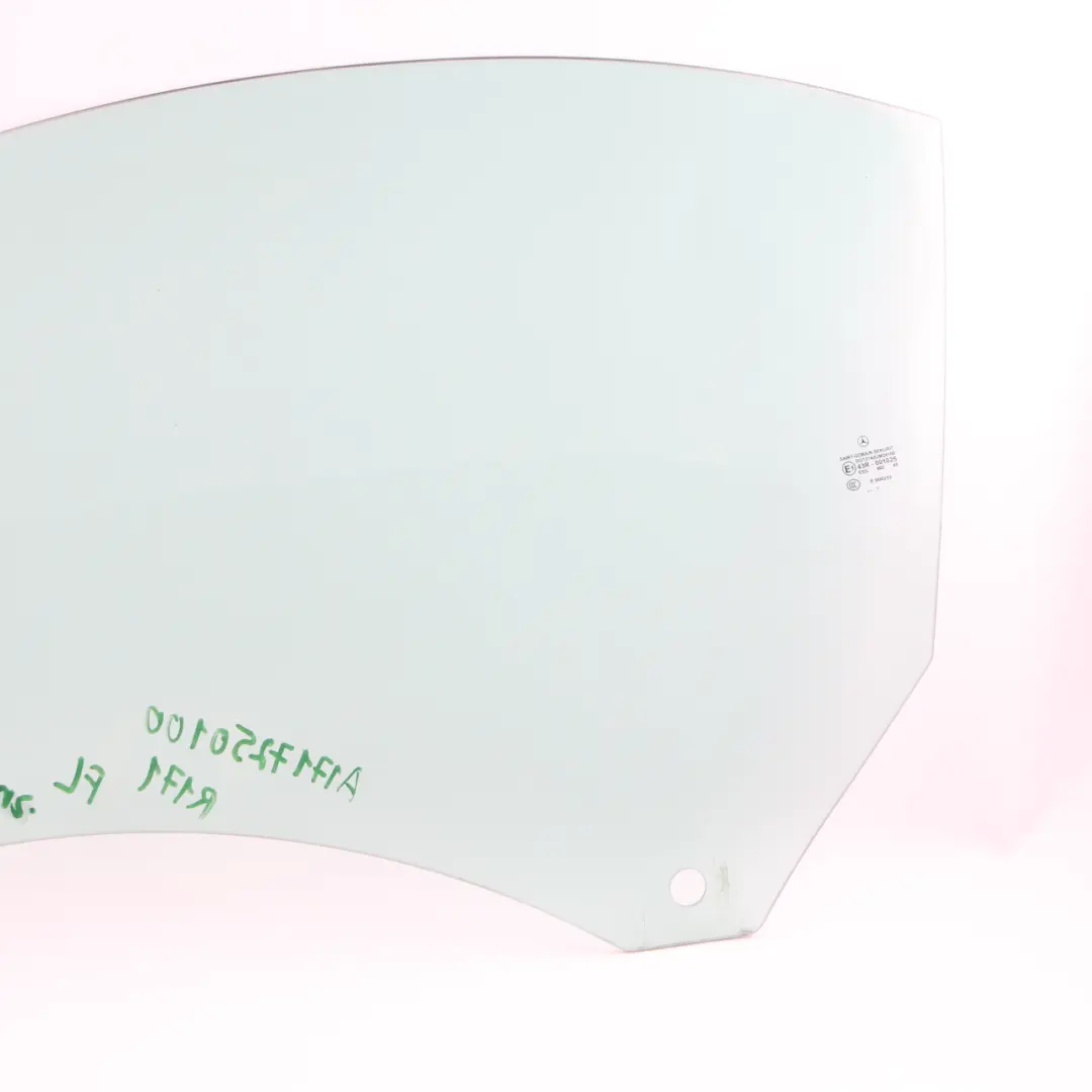 Finestrino Laterale Porta Anteriore Sinistra Vetro Verde AS2 per Mercedes SLK R171 con numero di parte A1717250100 Mercedes SLK R171 Finestrino Laterale Porta Anteriore Sinistra Vetro Verde AS2 - SKU A1717250100 - Numero di parte A1717250100