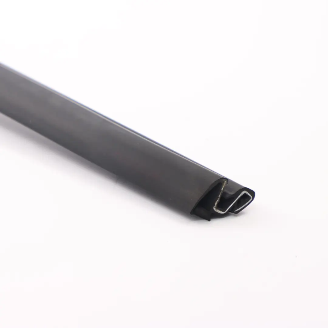 Fenêtre de porte avant gauche Joint de cadre pour Mercedes SLK R171 à propos du numéro de pièce A1717250165 Mercedes SLK R171 Fenêtre de porte avant gauche Joint de cadre - SKU A1717250165 - Numéro de pièce A1717250165