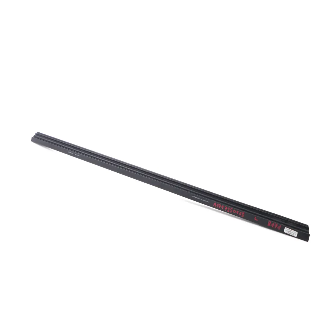 Mercedes SLK R171 Türfenster vorne links Führungsrahmen Dichtung - SKU A1717250165 - Teilenummer A1717250165