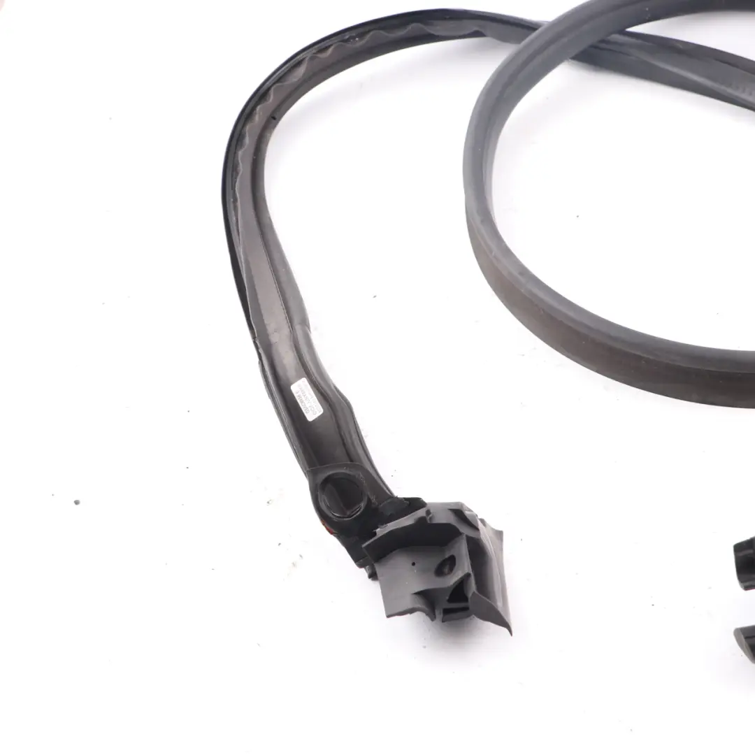 Koffer Raum Dichtung Mercedes SLK R171 Roadster Klappe für mit Teilenummer A1717500098 Koffer Raum Dichtung Mercedes SLK R171 Roadster Klappe - SKU A1717500098 - Teilenummer A1717500098