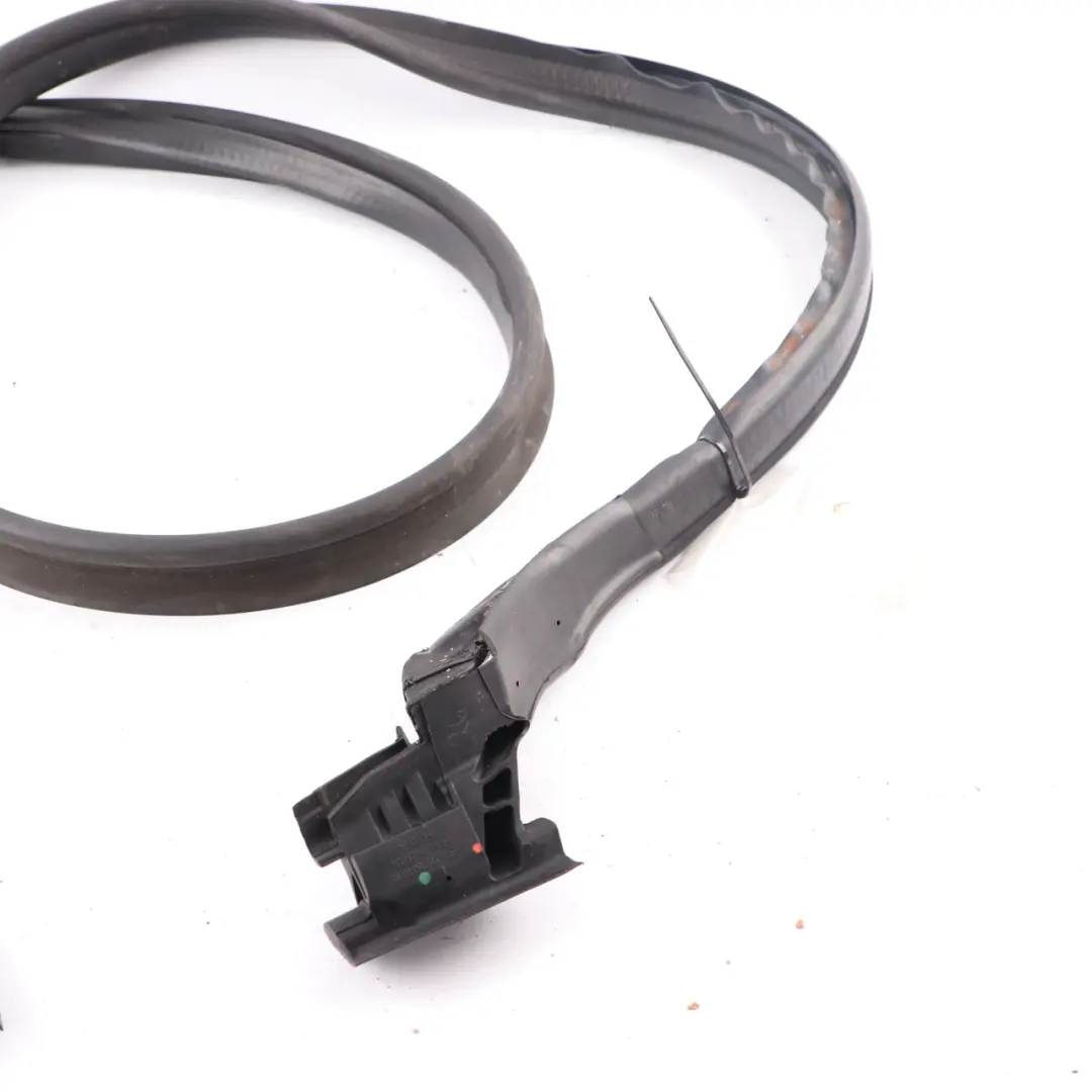  Joint coffre Mercedes SLK R171 Roadster Joint coffre arrière - SKU A1717500098 - Numéro de pièce A1717500098