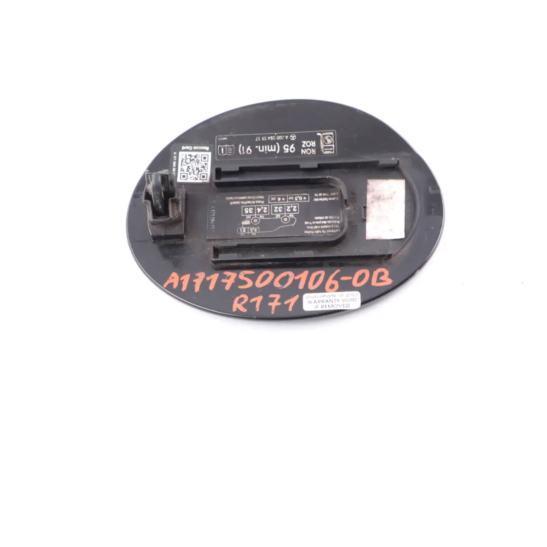 Couvercle bouchon réservoir carburant noir obsidien - 197 pour Mercedes SLK R171 à propos du numéro de pièce A1717500106 Mercedes SLK R171 Couvercle bouchon réservoir carburant noir obsidien - 197 - SKU A1717500106-OB - Numéro de pièce A1717500106