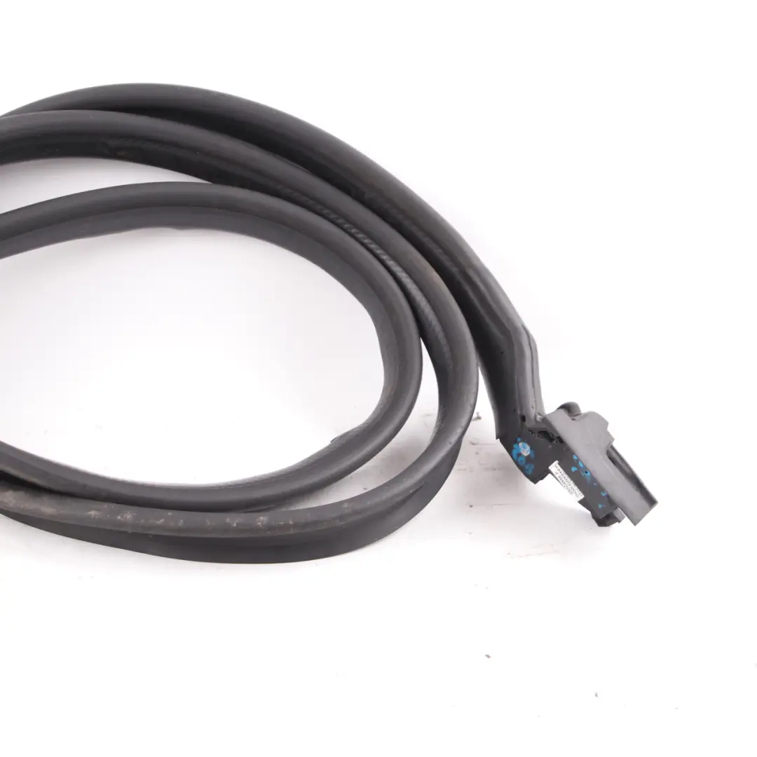 Tapa maletero Portón trasero Junta de estanqueidad para Mercedes SLK R171 con número de pieza A1717500198 Mercedes SLK R171 Tapa maletero Portón trasero Junta de estanqueidad - SKU A1717500198 - Número de pieza A1717500198