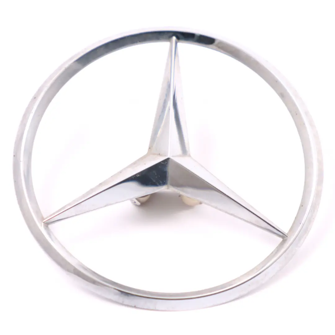 Emblema del bagagliaio Coperchio del portellone posteriore Logo per Mercedes R171 con numero di parte A1717580058 Mercedes R171 Emblema del bagagliaio Coperchio del portellone posteriore Logo - SKU A1717580058 - Numero di parte A1717580058