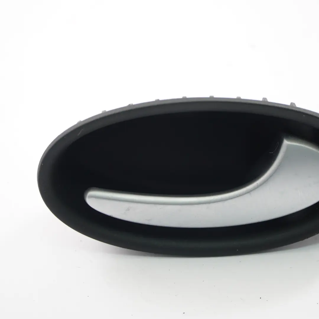 Scheda Porta Anteriore Maniglia Interna Destro per Mercedes SLK R171 con numero di parte A1717600462 Mercedes SLK R171 Scheda Porta Anteriore Maniglia Interna Destro - SKU A1717600462 - Numero di parte A1717600462