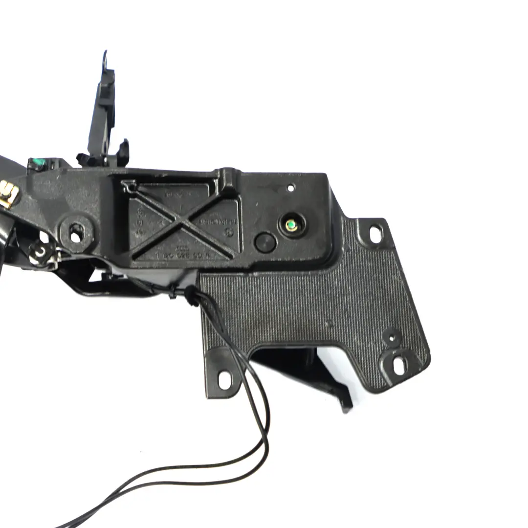 Cadre de toit pliant Charnière verrouillée droite 11202520000 pour Mercedes SLK R171 à propos du numéro de pièce A1717901340 Mercedes SLK R171 Cadre de toit pliant Charnière verrouillée droite 11202520000 - SKU A1717901340-2 - Numéro de pièce A1717901340