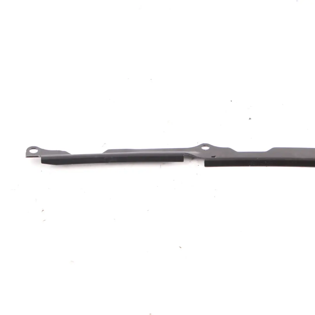 Rail gauche bande retenue toit décapotable pour Mercedes SLK R171 à propos du numéro de pièce A1717940934 Mercedes SLK R171 Rail gauche bande retenue toit décapotable - SKU A1717940934 - Numéro de pièce A1717940934