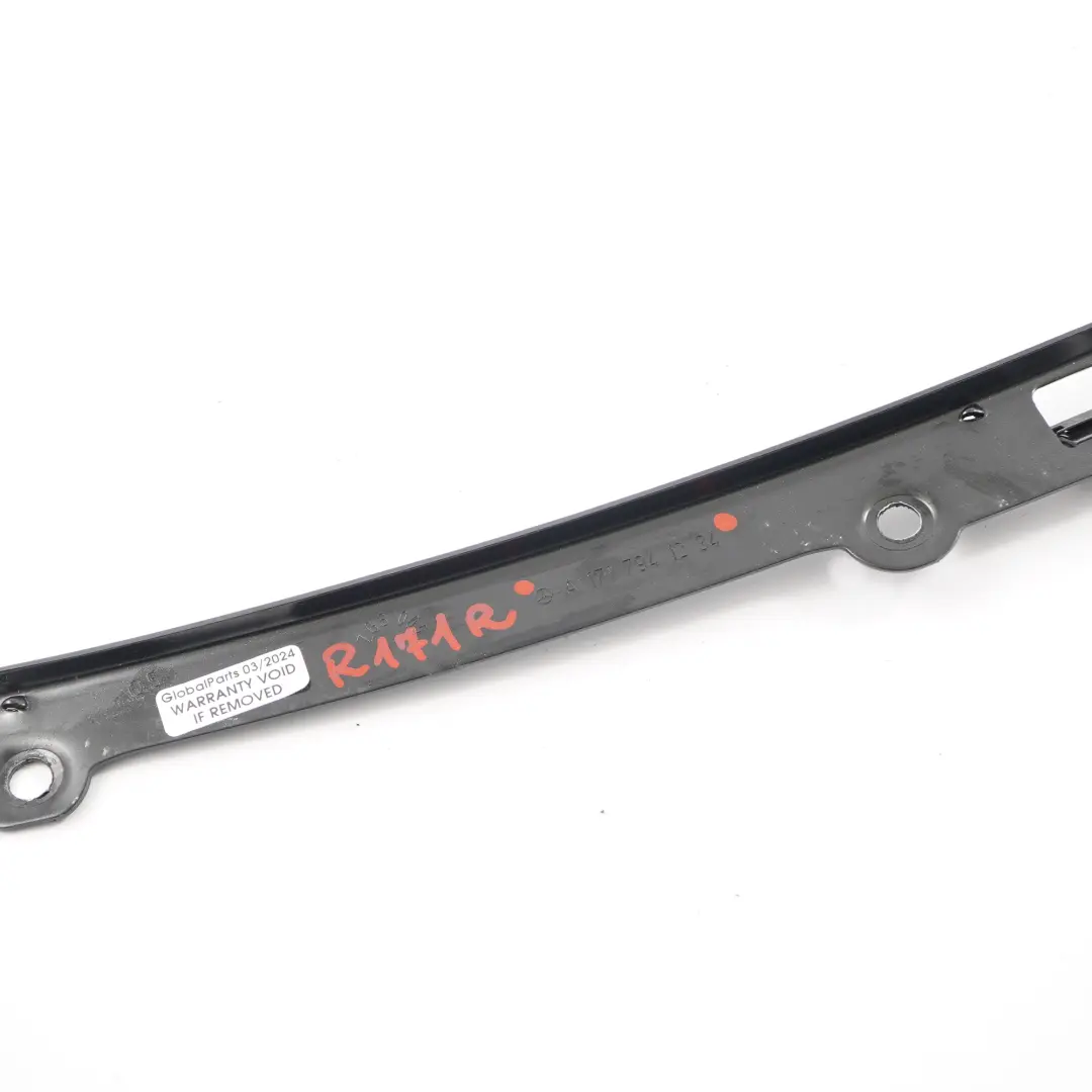 Verdeck Haltestreifen Schiene Rechts für Mercedes SLK R171 Cabrio mit Teilenummer A1717941234 Mercedes SLK R171 Cabrio Verdeck Haltestreifen Schiene Rechts - SKU A1717941234 - Teilenummer A1717941234