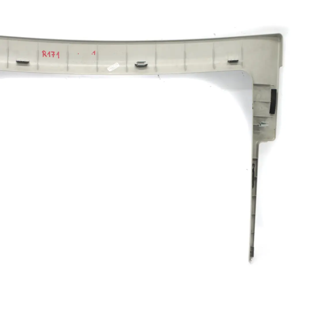 Toit garniture de toit Cadre de fenêtre arrière pour Mercedes SLK R171 à propos du numéro de pièce A1717950050 Mercedes SLK R171 Toit garniture de toit Cadre de fenêtre arrière - SKU A1717950050-1 - Numéro de pièce A1717950050