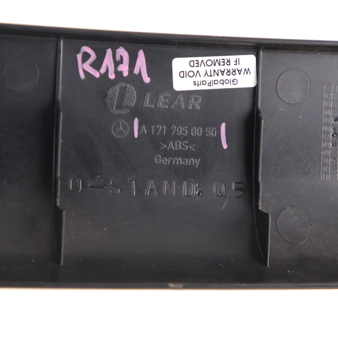 Cadre Fenêtre Porte Arrière Droite Garniture Panneau A6397371271 pour Mercedes W639 à propos du numéro de pièce A1717950050 Mercedes W639 Cadre Fenêtre Porte Arrière Droite Garniture Panneau A6397371271 - SKU A1717950050 - Numéro de pièce A1717950050