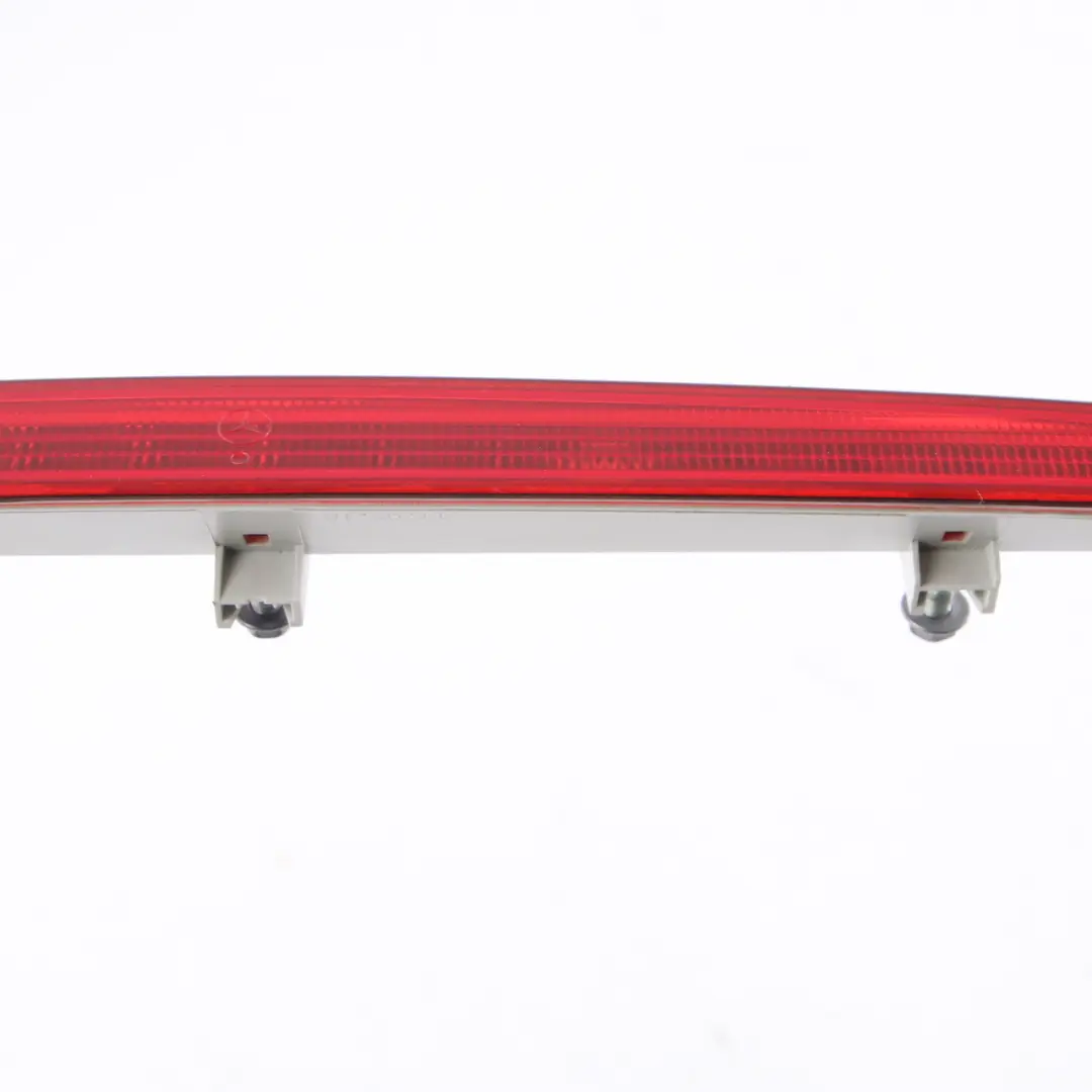 Dritte Bremse Bremsleuchte Hinten Rot für Mercedes SLK R171 mit Teilenummer A1718200056 Mercedes SLK R171 Dritte Bremse Bremsleuchte Hinten Rot - SKU A1718200056-1 - Teilenummer A1718200056