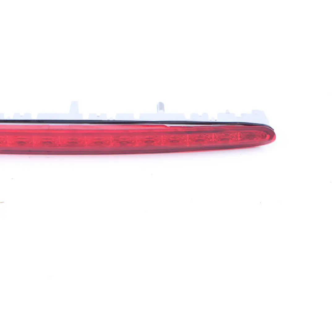 Mercedes SLK R171 Dritte Bremse Bremsleuchte Hinten Rot - SKU A1718200056-2 - Teilenummer A1718200056