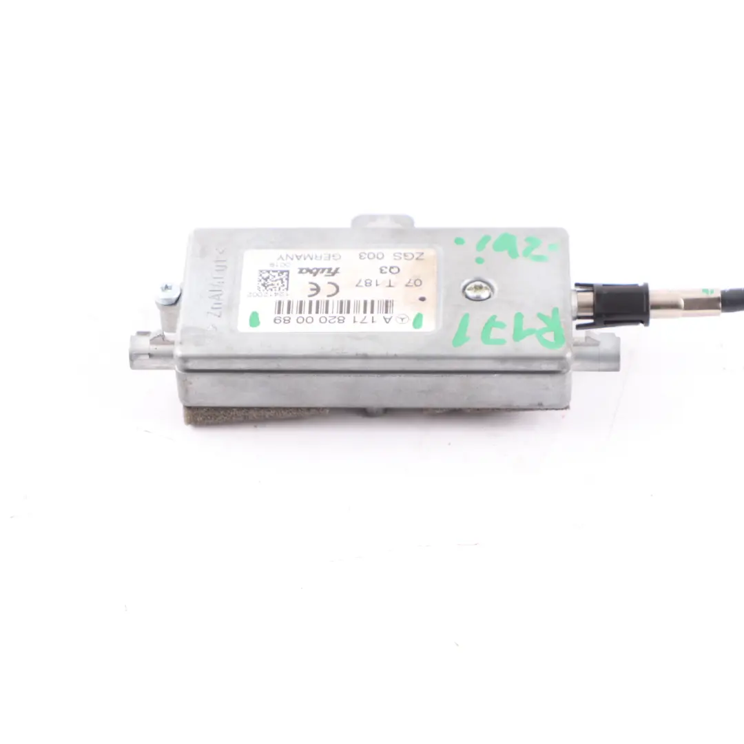 Aerial Antenna Amplifier Control Unit Module to Mercedes SLK R171 with Part number A1718200089 Mercedes SLK R171 Aerial Antenna Amplifier Control Unit Module - SKU A1718200089 - Part number A1718200089