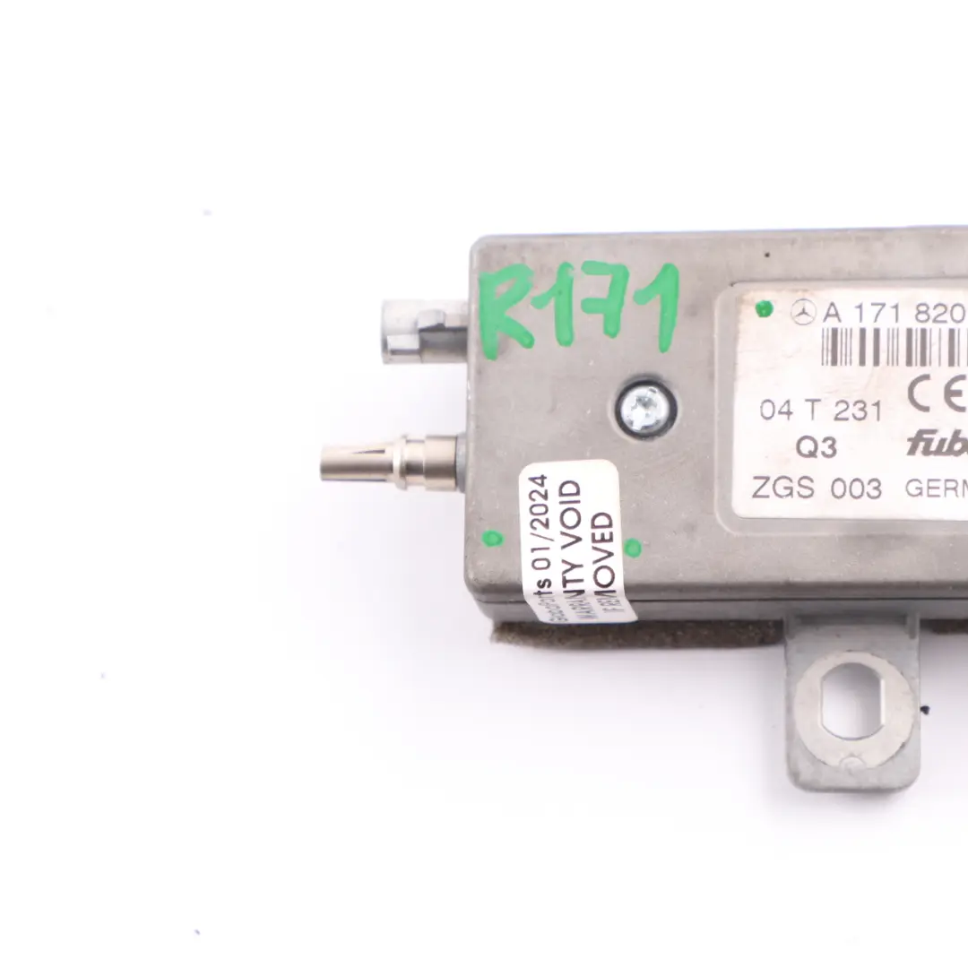 Antenna Amplifier Aerial Control Module Unit to Mercedes R171 with Part number A1718200189 Mercedes R171 Antenna Amplifier Aerial Control Module Unit - SKU A1718200189 - Part number A1718200189
