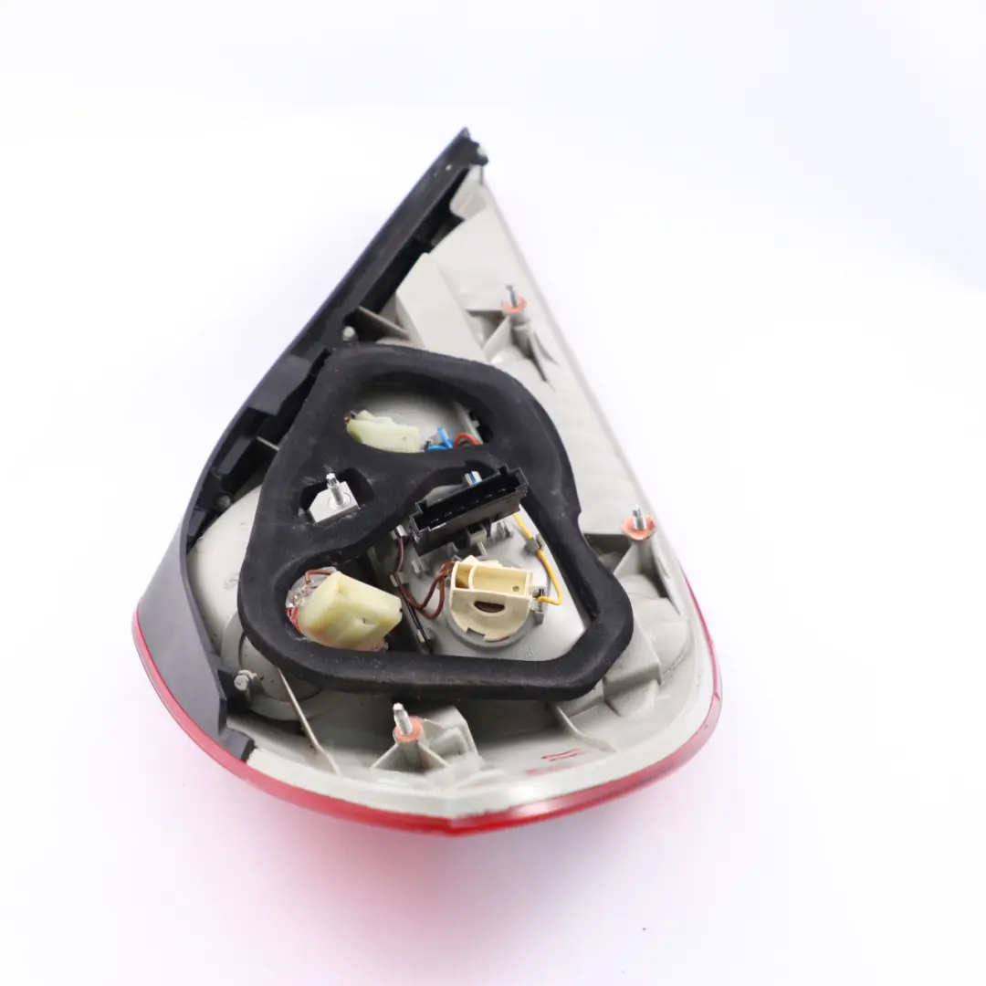 Światło Lampa Prawo Tył do Mercedes SLK R171 o numerze A1718200264 Mercedes SLK R171 Światło Lampa Prawo Tył - SKU A1718200264 - Numer Części A1718200264