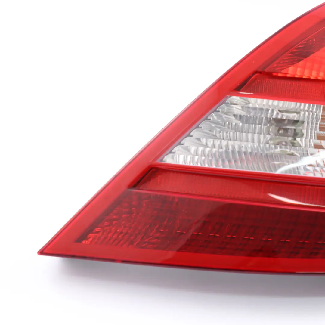 Fanale posteriore destro posteriore laterale per Mercedes SLK R171 con numero di parte A1718200264 Mercedes SLK R171 Fanale posteriore destro posteriore laterale - SKU A1718200264 - Numero di parte A1718200264