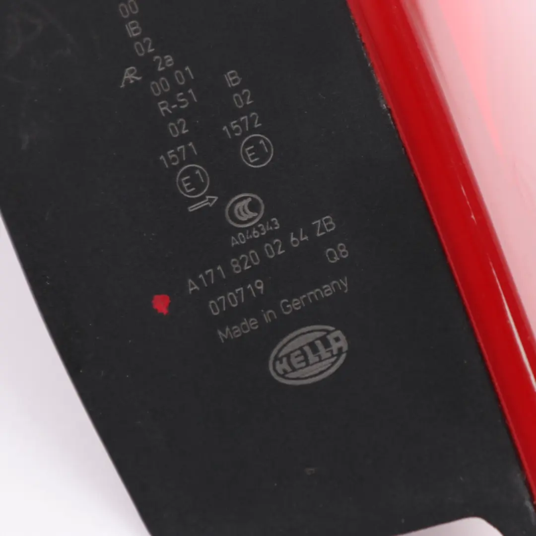 Światło Lampa Prawo Tył do Mercedes SLK R171 o numerze A1718200264 Mercedes SLK R171 Światło Lampa Prawo Tył - SKU A1718200264 - Numer Części A1718200264