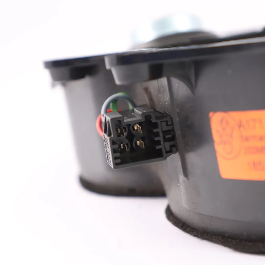 Głośnik Drzwi Prawy Przód Harman Kardon do Mercedes SLK R171 o numerze A1718200402 Mercedes SLK R171 Głośnik Drzwi Prawy Przód Harman Kardon - SKU A1718200402 - Numer Części A1718200402