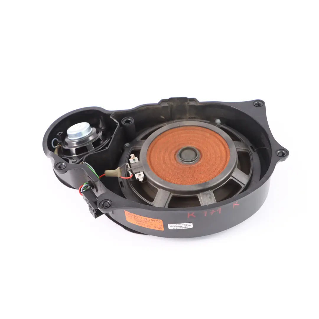 Puerta Altavoz Delantero Derecho Harman Kardon para Mercedes SLK R171 con número de pieza A1718200402 Mercedes SLK R171 Puerta Altavoz Delantero Derecho Harman Kardon - SKU A1718200402 - Número de pieza A1718200402