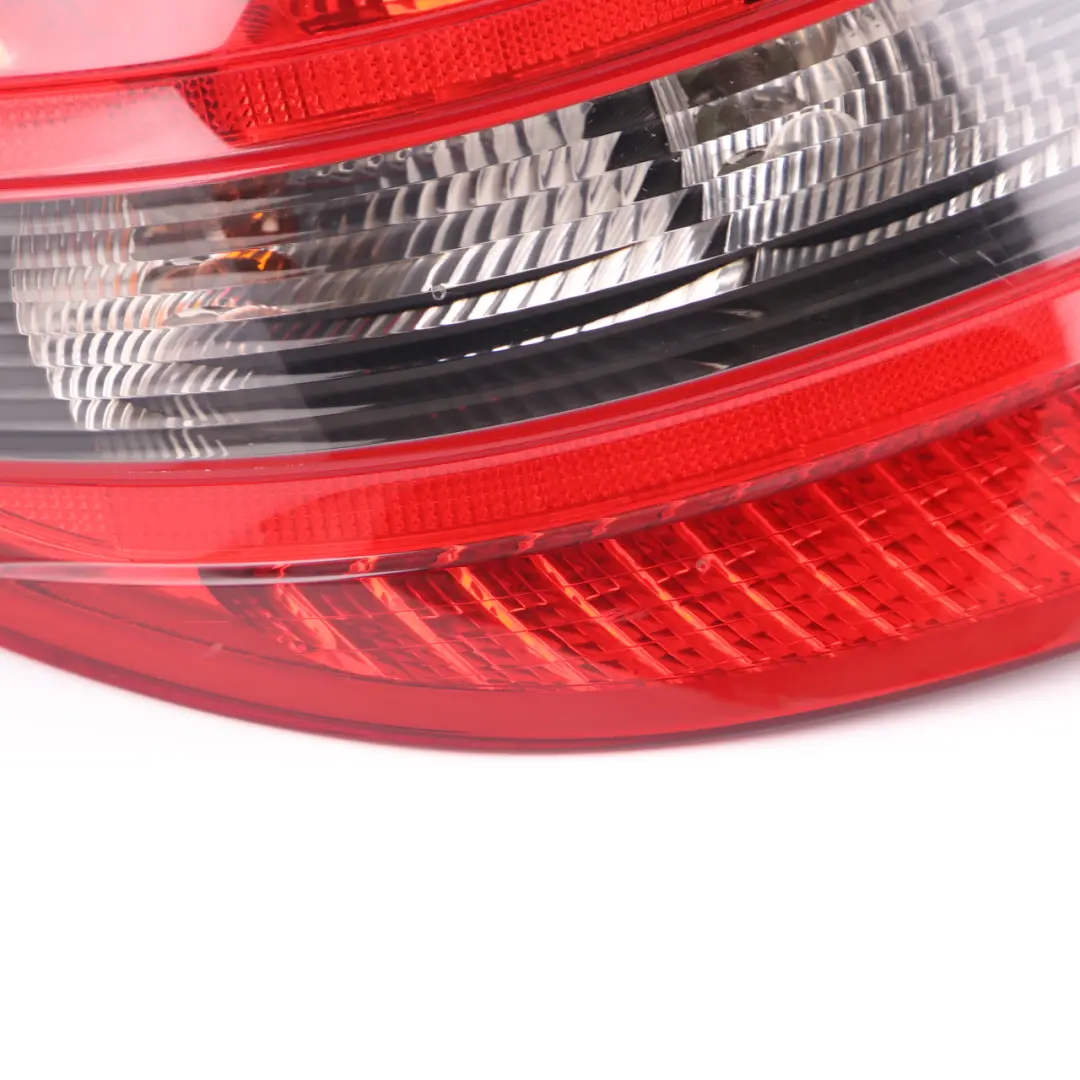 Mercedes SLK R171 Feu arrière gauche Garniture panneau lumineux - SKU A1718200564 - Numéro de pièce A1718200564