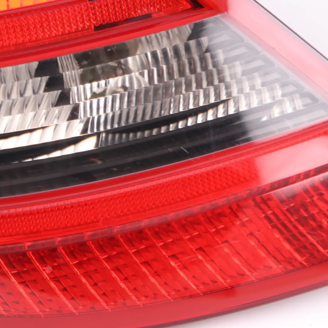 Feu arrière gauche Garniture panneau lumineux pour Mercedes SLK R171 à propos du numéro de pièce A1718200564 Mercedes SLK R171 Feu arrière gauche Garniture panneau lumineux - SKU A1718200564 - Numéro de pièce A1718200564