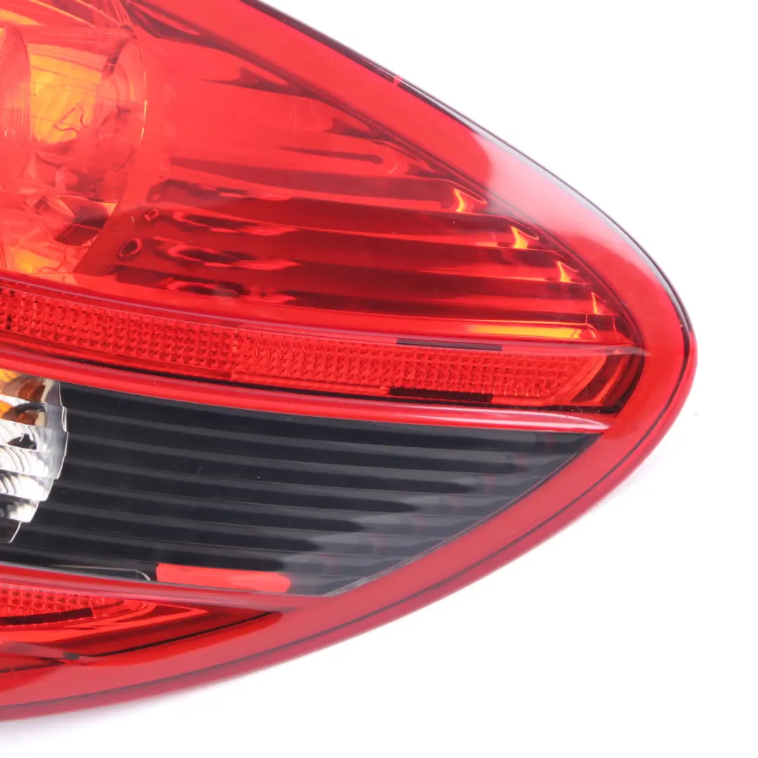 Mercedes SLK R171 Rückleuchte Rechts Licht Seitenverkleidung - SKU A1718200664 - Teilenummer A1718200664